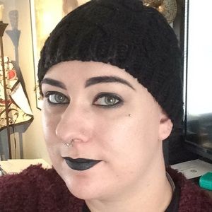 Meet your Posher, Ashley